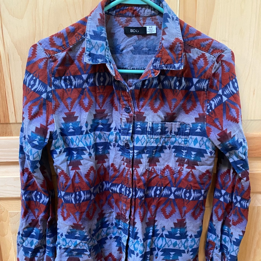 BDG small Flannel. Urban Outfitters
